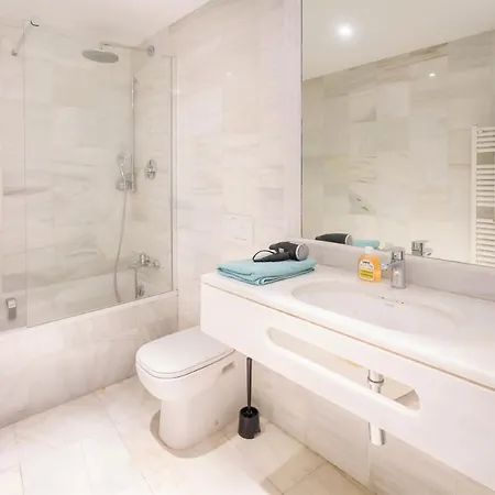 Marble In The Center Of Apartment *