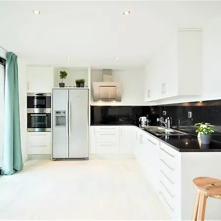 Marble In The Center Of Apartment *